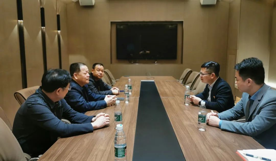 中庭黨建 | 南寧市工商聯(lián)牽線搭橋，集團(tuán)與南寧茂名商會兩新黨組織聯(lián)姻